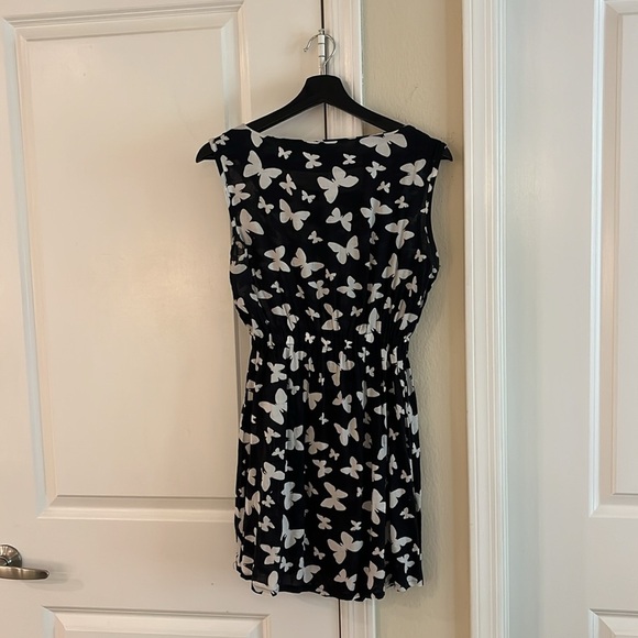 🦋 Y2K Vintage Circa 2006 Butterfly print Dress with zipper detail ✨ - Picture 5 of 17